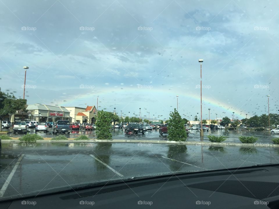 Windshield
Rainbow
Scene
Parking lot
Everyday
