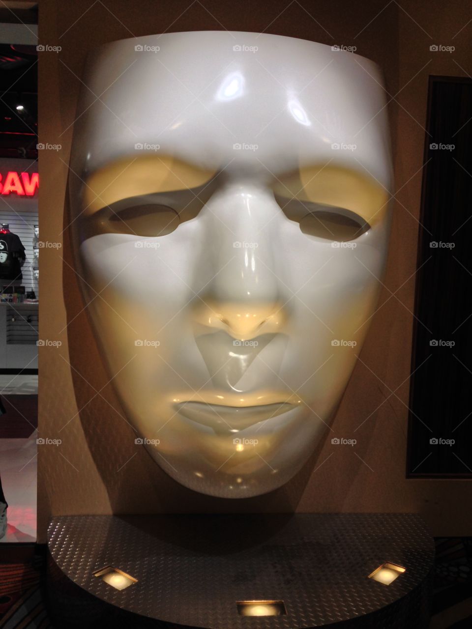 Don't Hide Behind The Mask

Published by:
HappyBrownMonkey 